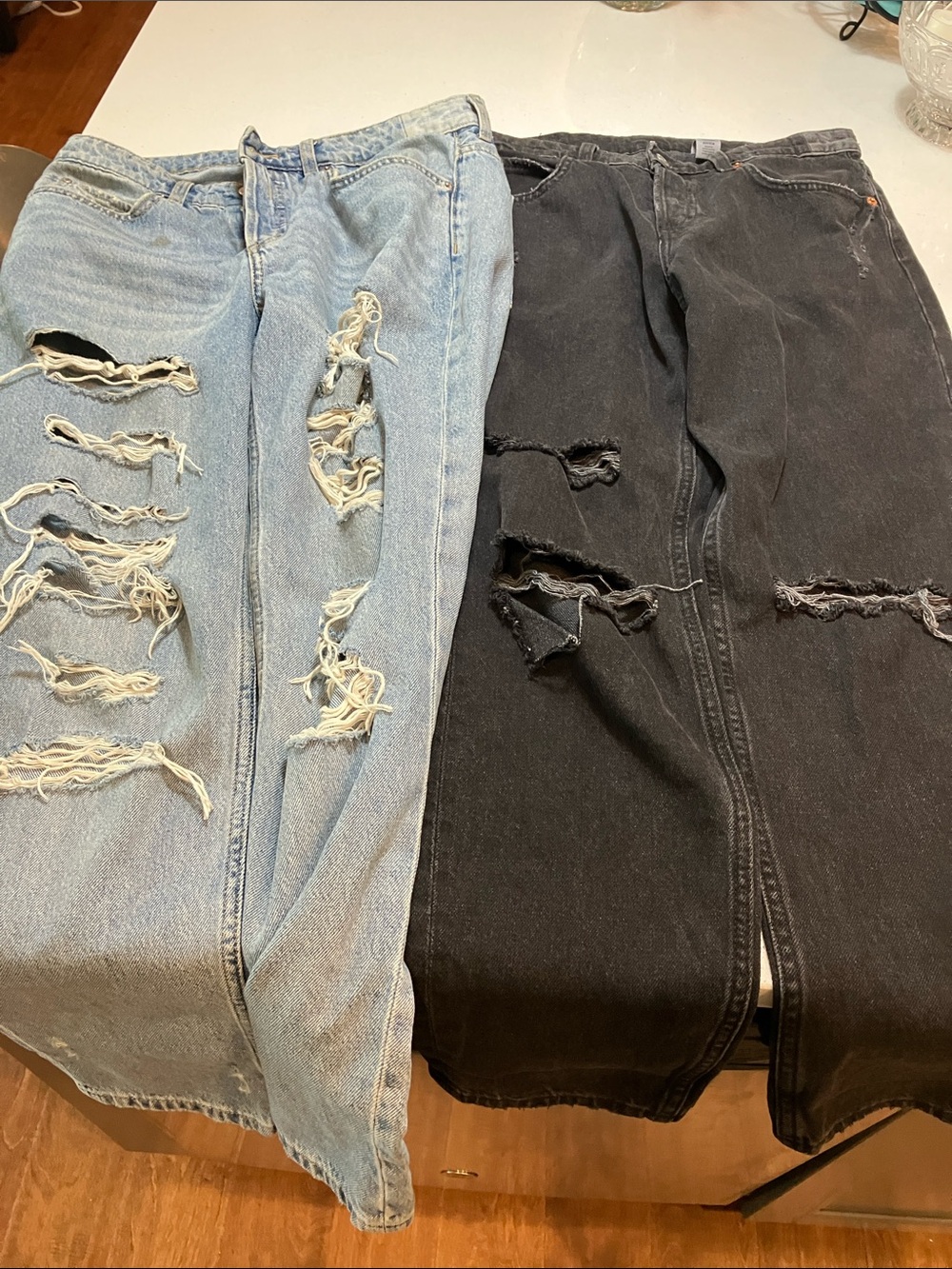 2 pair Distressed Boyfriend Jeans in Blue and Black by &Denim by H&M size 6